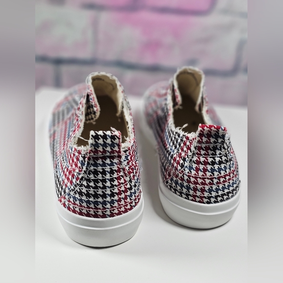 Corkys Multi-Houndstooth Babalu Slip-on Sneakers - Picture 4 of 8